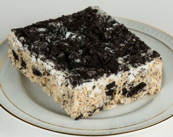 Cookies & Cream Gourmet Rice Krispy Treats (4 large)