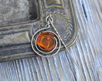 Vintage natural Baltic cognac Amber Pin, Brooch.