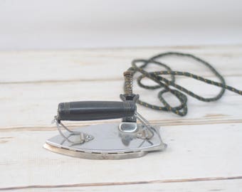 Vintage Kenmore Travel Iron Folding Iron Clothes Made In USA Vintage 09/52