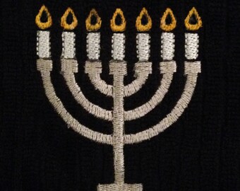 Menorah machine embroidery design in several sizes. Make the perfect Hanukkah hostess gift!
