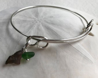 green Atlantic sea glass bracelet with state of Maine charm, Maine charm silver adjustable bangle bracelet, bridal jewelry, beach wedding