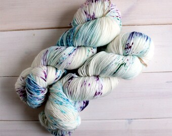 Geeky yarn - Pixelated Unicorn hand dyed sock yarn - speckled yarn - indie dyed yarn - speckled sock yarn - unicorn yarn - rainbow yarn