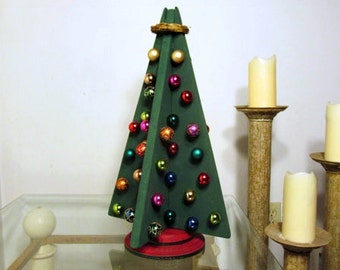 Wooden Ornamental Christmas Tree