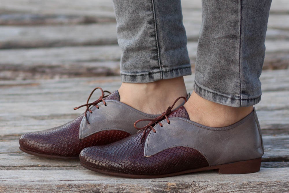 how to turn brown leather shoes black
