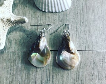 Shell dangle earrings