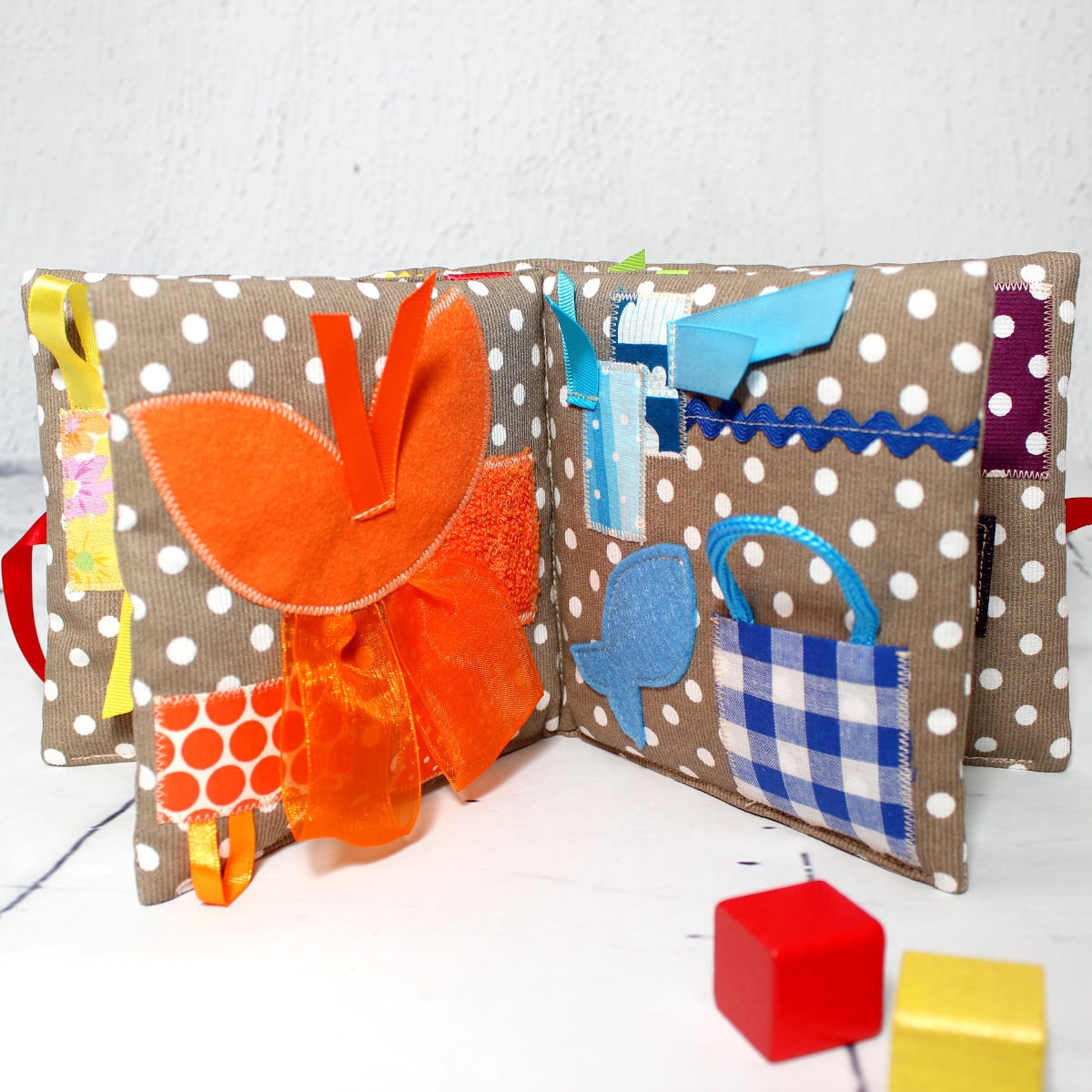 Livre En Tissu Bébé Avec Queues 3D - Livre Sensoriel Éveil Pour Bébé | Jouet Doux Et Lavable Apprentissage Animaux