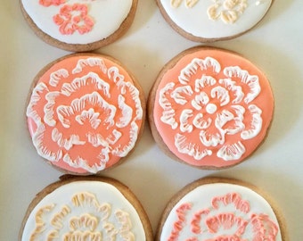 Hand painted flower cookies (12)
