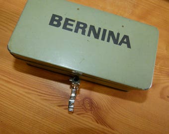 Bernina presser foot for occasion zipper