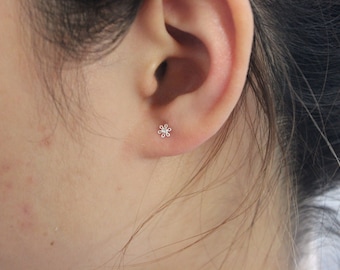 Tiny flower Stud Earrings in sterling silver, tiny stud earrings, Teeny Tiny Studs, Children jewelry, dainty earrings, minimalist jewelry