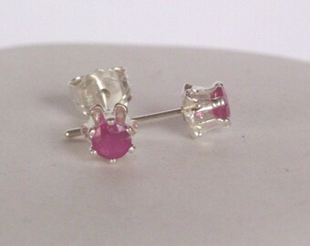 Ruby gesmtone Earrings - Ruby Gemstone Stud Earrings Post - Sterling silver