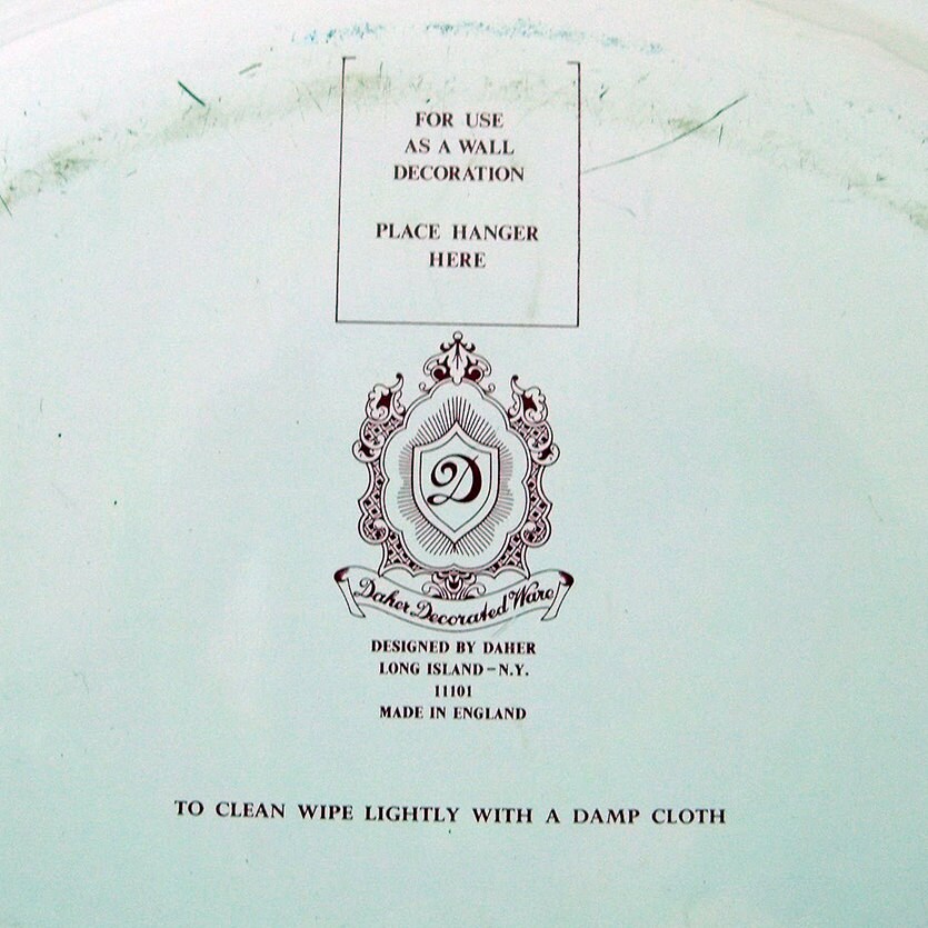Vintage Oval Shaped Daher Decorated Ware Metal Litho Tray With