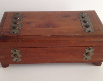 Vintage Cedar Dresser Box / Wooden 1950's Jewelry Chest