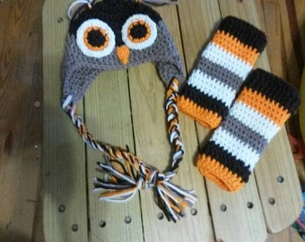 Owl earflap hat with legwarmers
