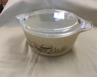 Vintage Pyrex Casserole Dish with Lid