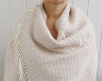 BRIDESMIDES PINK SHAWL Wool Blanket Scarf Oversized Lambswool Wrap Thick Wool Cape Large Wedding Wool Scarf Bridal Gift Mother's Day Gift