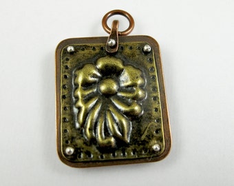 CS11 Floral Charm by experimetal