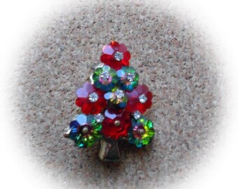 G10: Vintage Rhinestone Christmas Tree