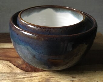Ceramic Serving Bowls, Handmade Stoneware Pottery Nesting Bowls in Blue and White, Set of 2 Bowls, Stoneware Salad Bowls, Ready to Ship