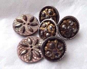 cut steel buttons