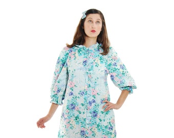 Womens Robes.Blue Robe.White House Coat.Vintage House Coat.Vintage Lingerie.Ladies' Robe.50's Robe.Blue Night Gowns.Gown