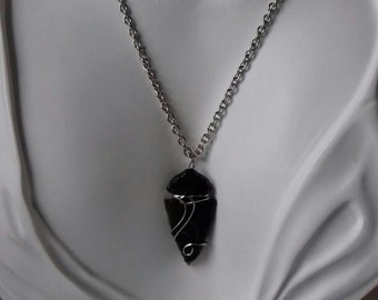 Obsidian Arrowhead Pendant