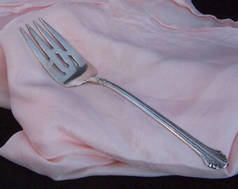 Vintage 1939 Towle Sterling Silver Serving Piece Cold Meat Fork "Silver Plumes" pattern