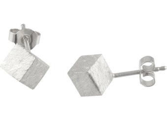 Silver ear studs - handmade cubes 6 mm (925 Sterling Silver) matted