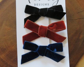 The "Basics" Velvet Bow Set