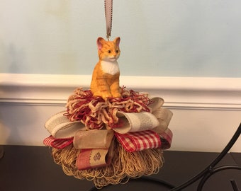 Country orange tabby cat tassel