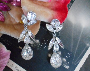 Brilliant, Stunning 1950's Pear Shaped Rhinestone Drop, Clip-on Earrings