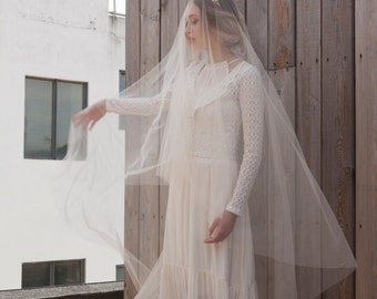 Ivory Drop Veil - Wedding Veil and Tiara - Chapel Length Bridal veil and Gold tone Headpiece - Off-white veil , Ivory veil , Champage veil