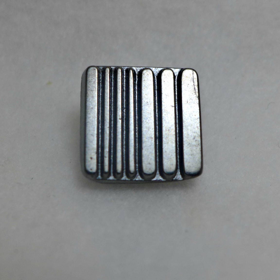 quadratische glasgehäuse knöpfe silber chrom zoomen glas knöpfe zinn quadratische tasten 18 mm quadratische glasgehäuse knöpfe silber chrom zoomen glas knöpfe zinn quadratische tasten 18 mm