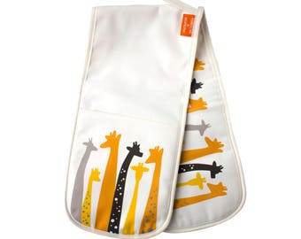 Housewarming gift, giraffe gift, oven glove, oven mitt, double oven mitt, cooking gift, giraffe oven mitt, double oven glove, giraffe home