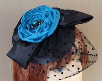 fascinator black with flower