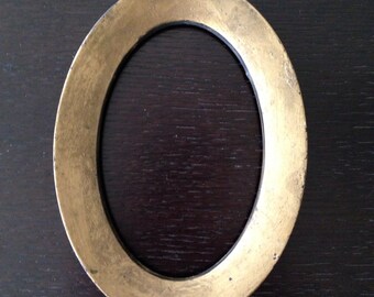 Vintage Metal Gold Tone Oval Frame