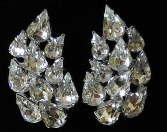 Stunning Vintage Weiss Earrings~Clear Ice Rhinestones~Signed