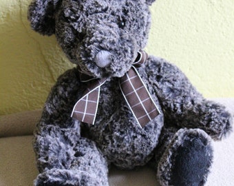 Russ Berrie Deegan Classic Teddy Bear