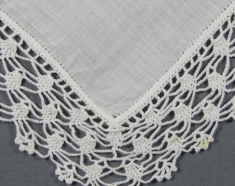 Lace Edged White Linen for a Summer WEDDING Vintage Hankie Handkerchief