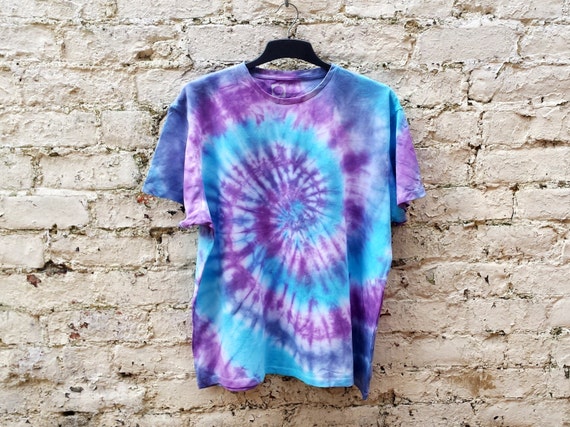 were tie dye shirts popular in the 80's