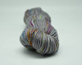 Hand dyed DK weight yarn, superwash merino wool, speckled yarn, 225m/100g