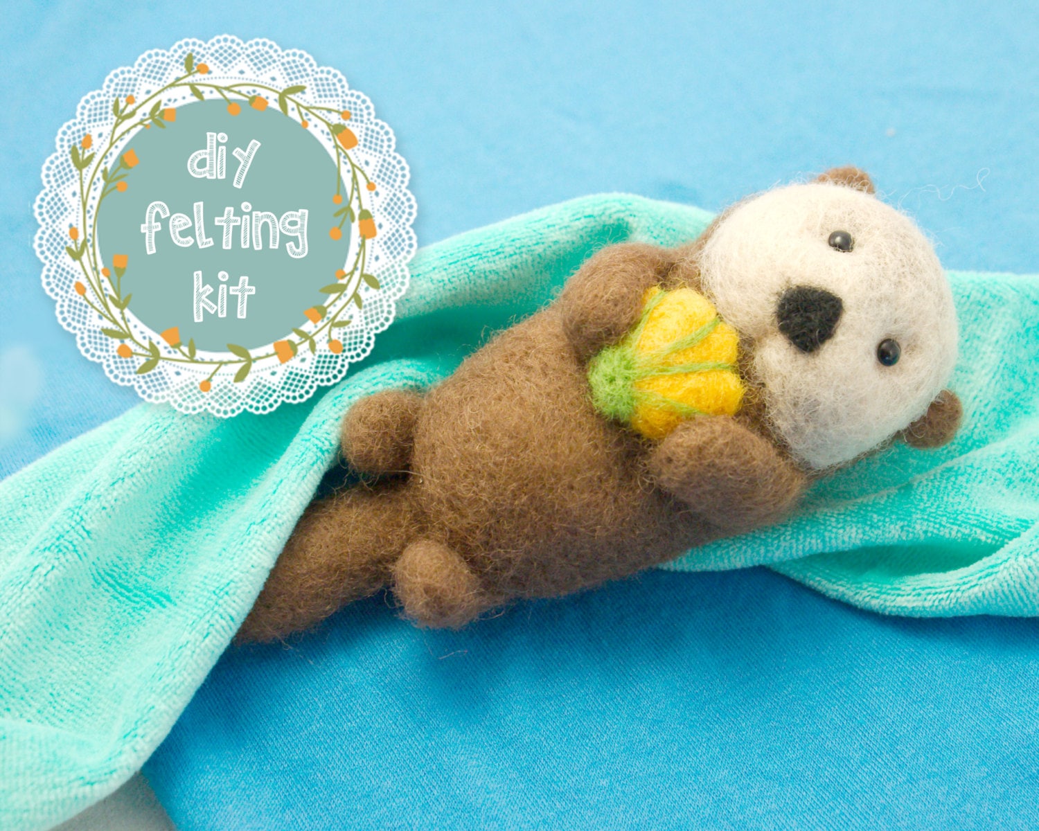 Needle Felting Kit DIY Sea Otter & Shell // Cute Wool Needle