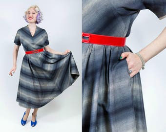 1950s New Look Gray Chevron Striped Dress - Medium