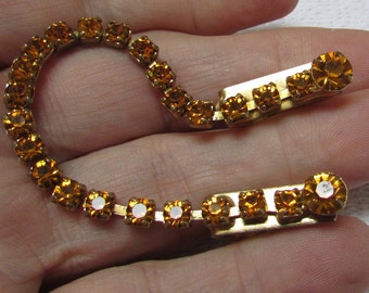 Vintage topaz rhinestone sweater clip gold plated 50's sweater guard twin set retro accessory