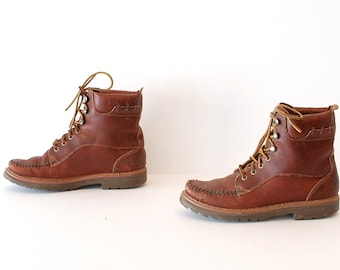 size 7.5 HIKING brown leather 70s 80s OUTDOORS BASS lace up ankle work boots