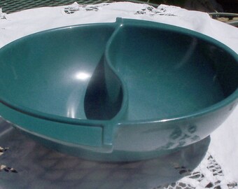 Vintage Boonton Melmac Dark Green Round Divided Dish