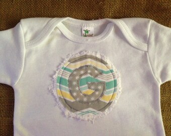 Personalized initial appliquéd bodysuit, personalized baby boy outfit, one piece outfit, initial baby outfit