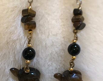 Stone turtle earrings