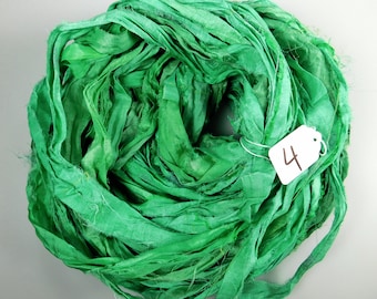 Silk Sari Ribbon, Sari silk ribbon, Emerald green sari ribbon, silk ribbon, rug supply, knitting supply, rag ribbon, crochet supply