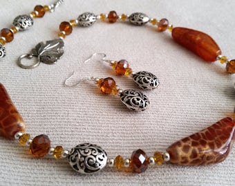 Dragon veins agate necklace and earrings set