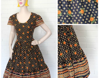 Vintage 1950s Floral Dress M/L